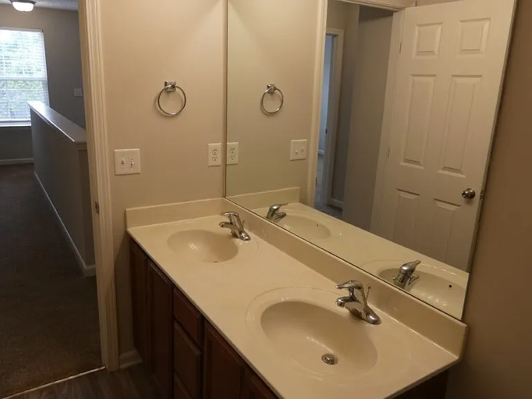283 Hollandale Rd — Photo 23