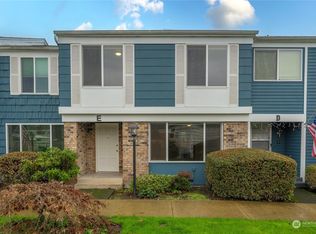 8612 Onyx Dr SW UNIT E, Tacoma, WA