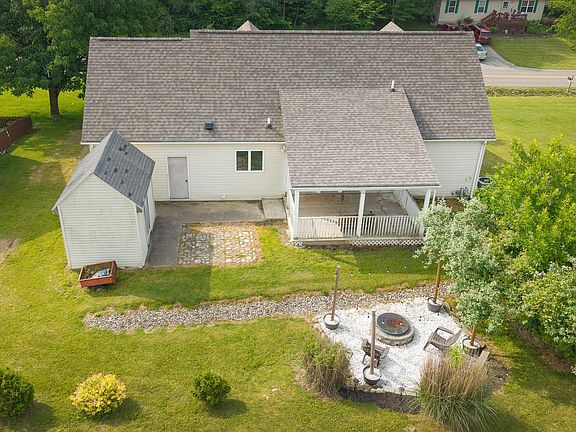 5th image of 2535 Apple Valley Dr