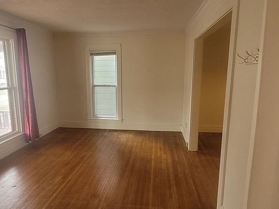 4th image of 73 Boardman St Unit 1