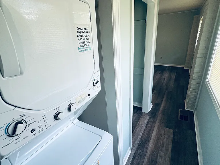 2037 Clairmont Rd — Photo 15