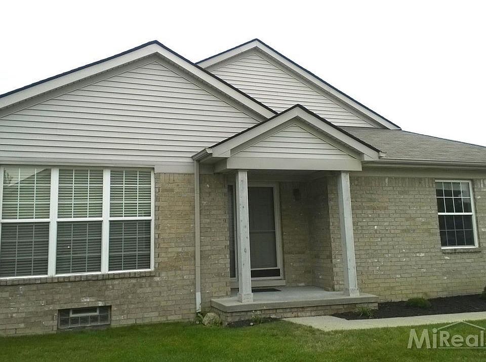 1st image of 41265 Greenspire Dr
