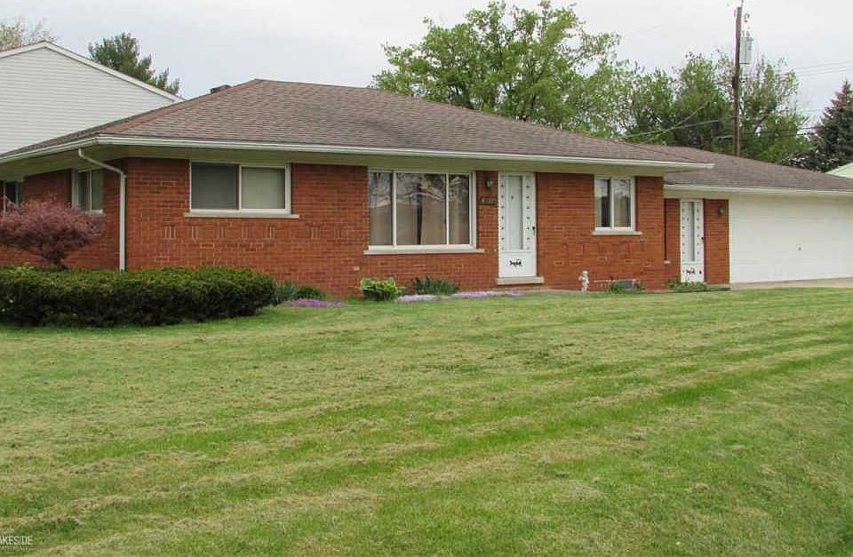1st image of 45977 Oaklawn Dr