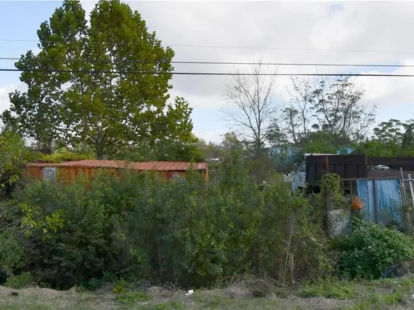 52392 Elaine St, New Orleans, LA 70126