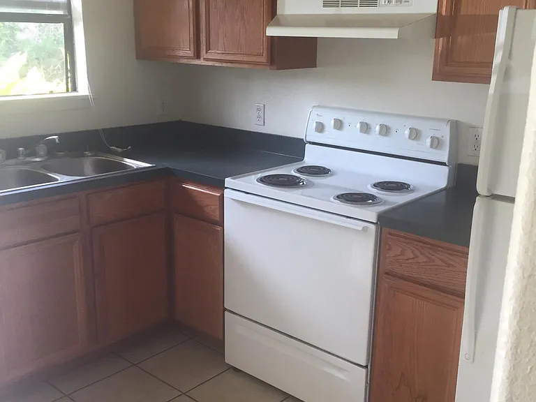 1034 N 77 Sunshine Strip — Photo 3