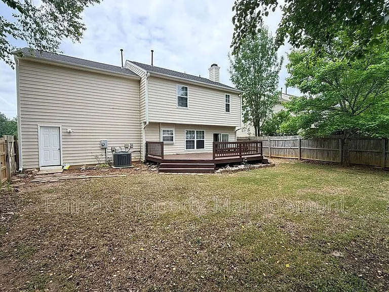 201 Ridge Lake Dr — Photo 4