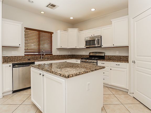 4th image of 6504 Gray Juniper Ave