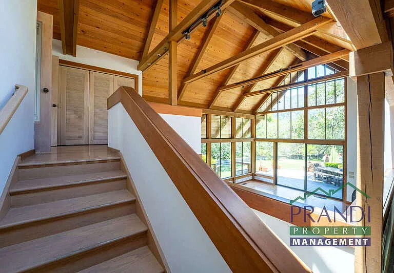 377 Summit Ave — Photo 17