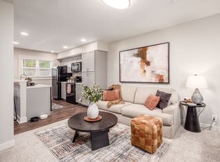 Bexley Plaza, Columbus, OH 43209