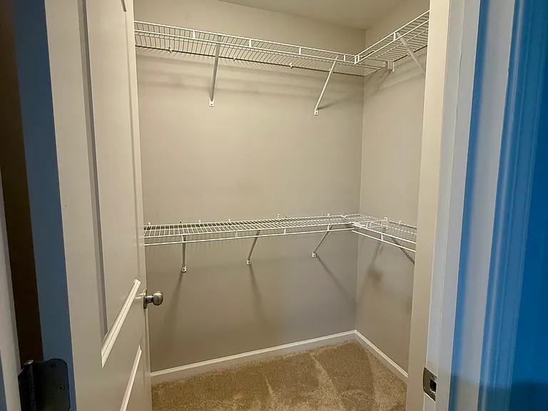 7007 McLothian Ln — Photo 5