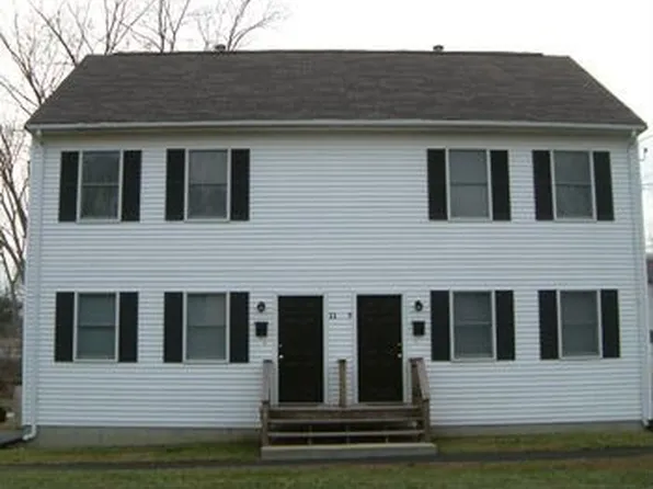 9 Barnold St, West Warwick, RI 02893