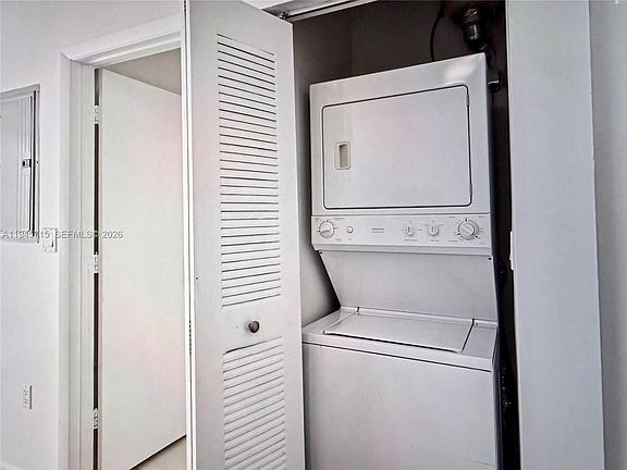 4th image of 133 NE 2nd Ave APT 2611