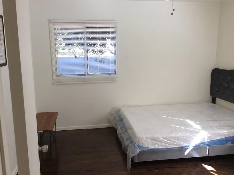 508 Midvale Ave #500 — Photo 4