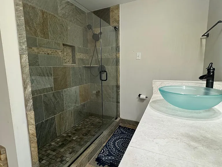 2200 Montego Dr — Photo 5