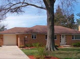 315 Ridgeway Dr, Jefferson City, MO 65109