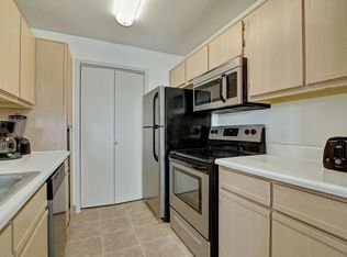 St. James Place, Milwaukee, WI 53224