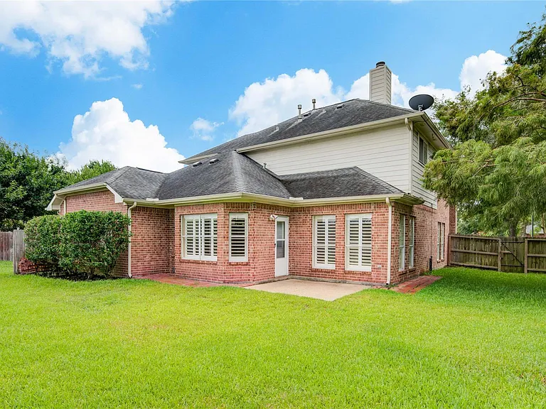 1803 Senca Springs Ct — Photo 45