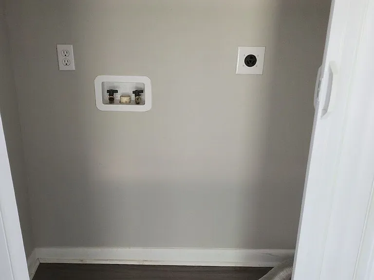 303A Alice Dr — Photo 4