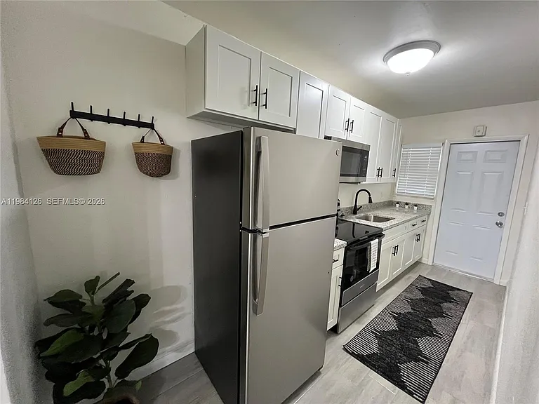 1317 NW 2nd Ave #10 — Photo 8