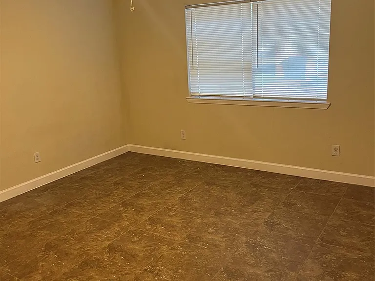 7010 Pickett Dr — Photo 15