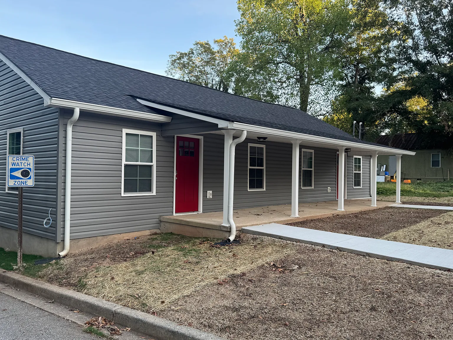 2 bed, 900 sqft, $1,275 — Photo 1