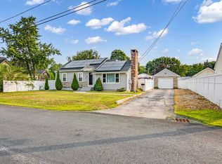 10 Hatch St, Nashua, NH 03060