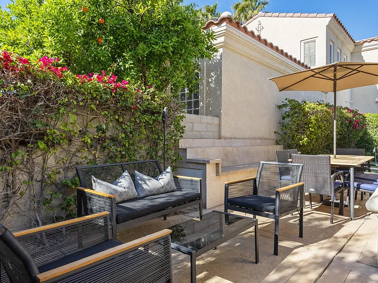 Outdoor Patio Dining Table