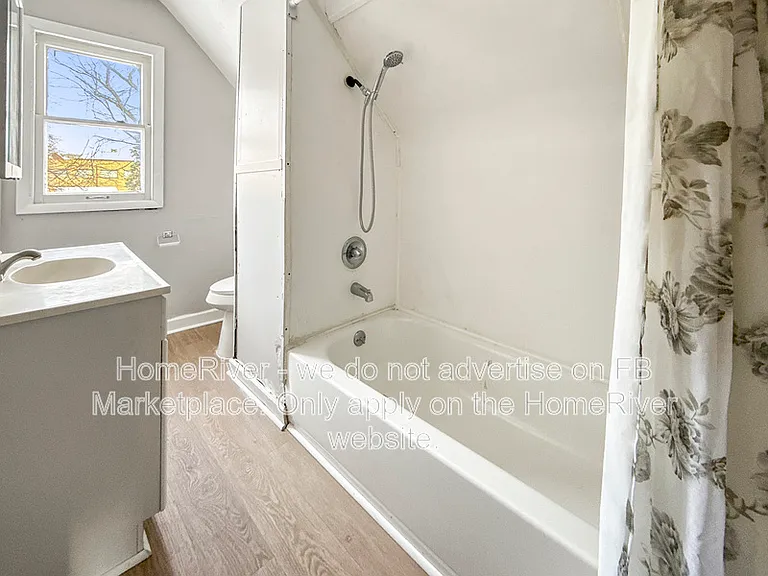 1014 Berdan Ave — Photo 8