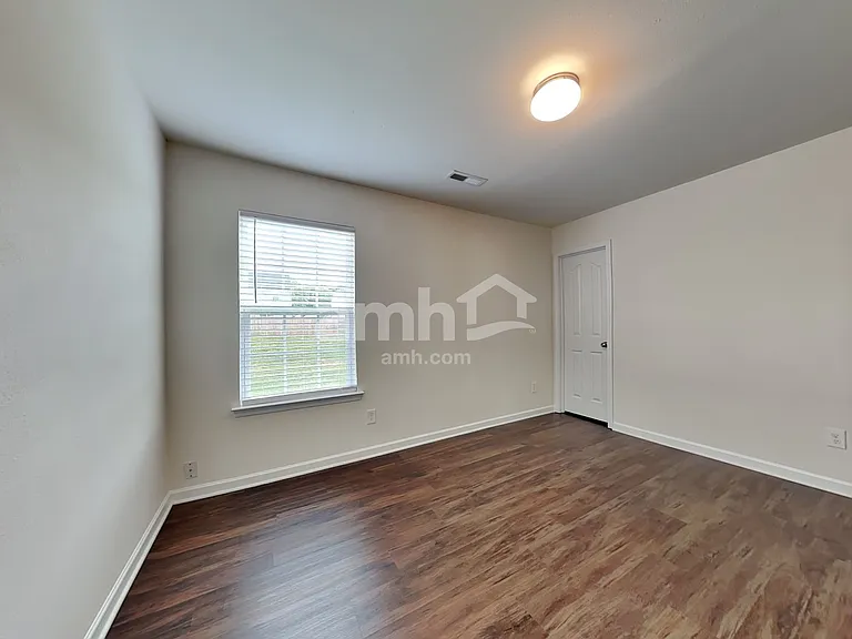 4875 Old Towne Village Cir — Photo 18