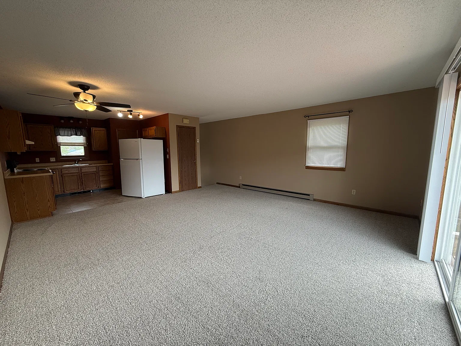 2 bed, $1,650 — Photo 3