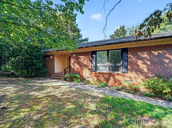 8281 Fairfield Forest Rd, Denver, NC 28037