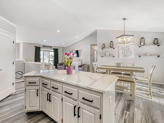 4th image of 145 Terrace Rd NE