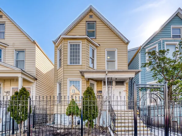 2943 N Allen Ave, Chicago, IL 60618