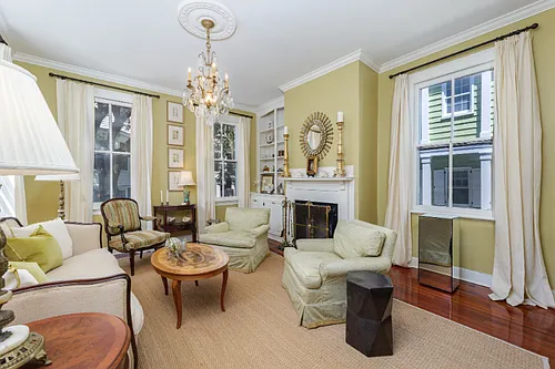 151 Tradd St Photo 1