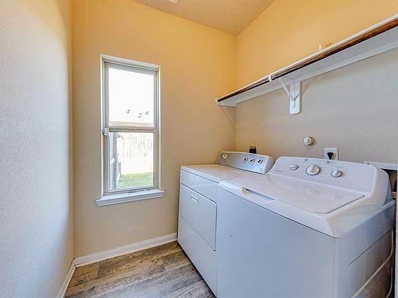 5th image of 118 Ella St