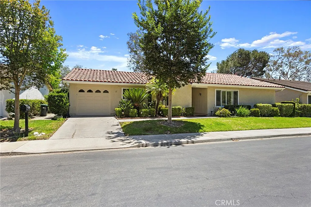3 bed, 1497 sqft, $4,295 — Photo 1