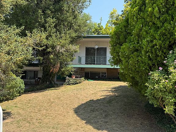 2nd image of 999 E Jasper Cir