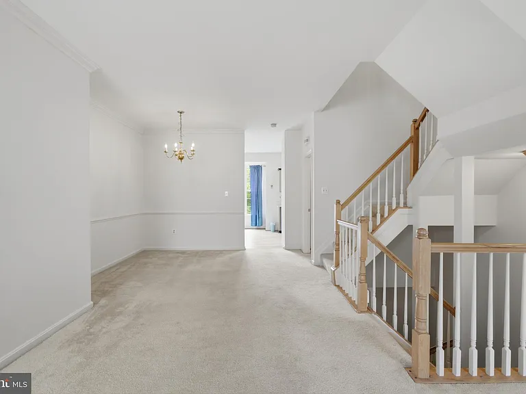 2449 Clover Field Cir — Photo 10