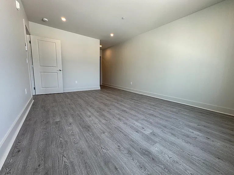 471 Washington St #202 — Photo 9