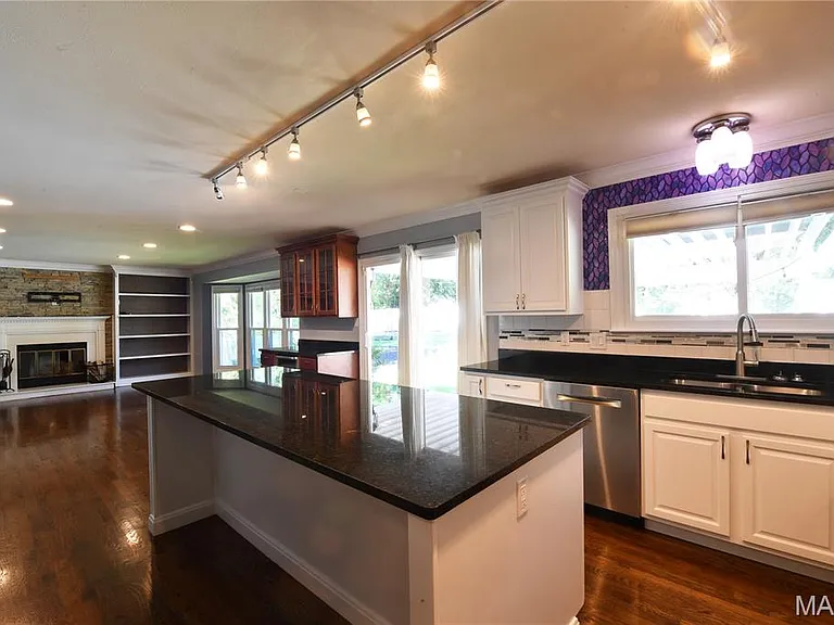 1419 Sawyers Trail Ct — Photo 15