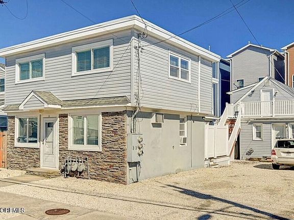 3rd image of 54 Carteret Avenue #2