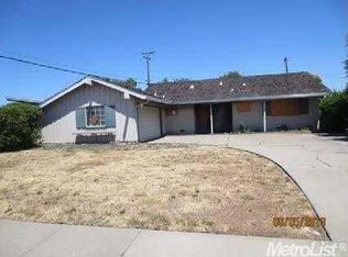7225 Lindale Dr, Sacramento, CA 95828