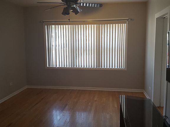 2nd image of 624 Linden Ave