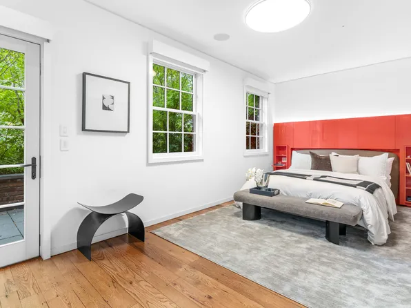 430 Hudson Street image 6 of 34