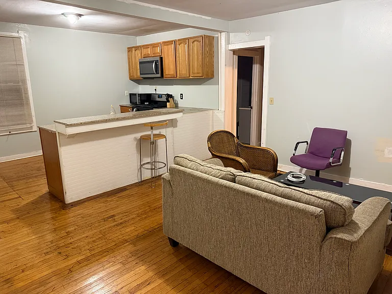 111 Hawthorne St #1 — Photo 11