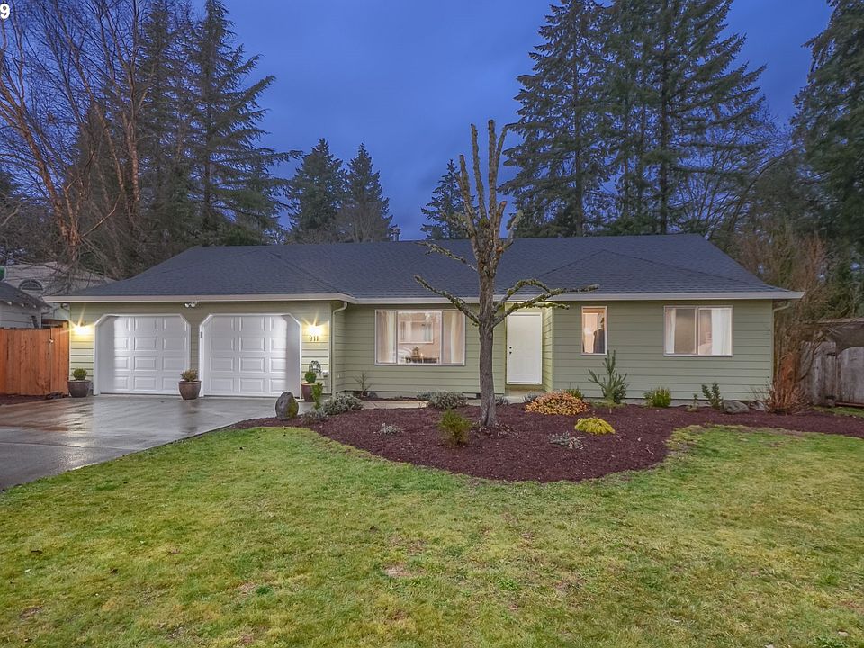 1st image of 911 NE 14th Ave