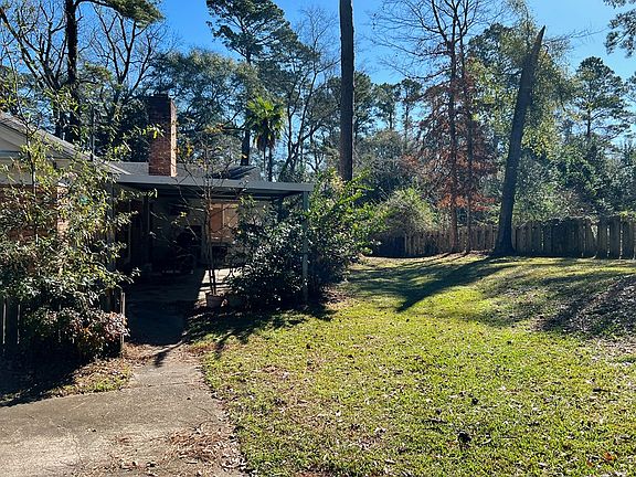 5th image of 1205 Maple Ln