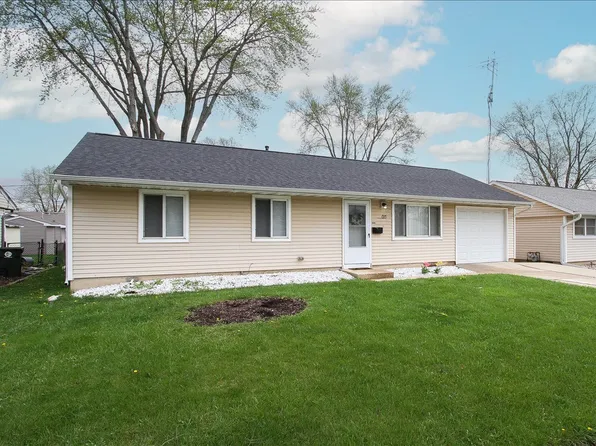 814 Oriole Dr, Streamwood, IL 60107