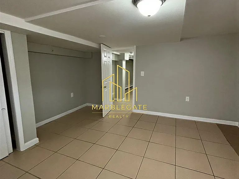 66 N 9th St #B33 — Photo 5