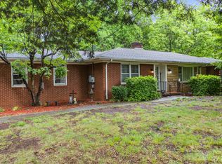 1050 20th St NE, Hickory, NC 28601